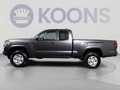 Used 2023 Toyota Tacoma SR w/ SR Convenience Package AWD/4WD image 2