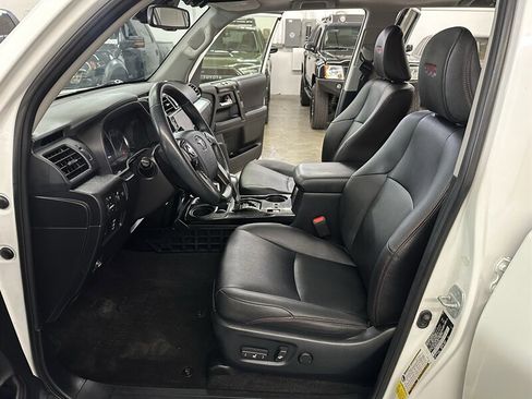 Used 2020 Toyota 4Runner TRD Off-Road Premium w/ Moonroof Package AWD/4WD image 14