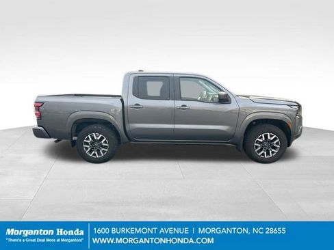 Used 2023 Nissan Frontier SV w/ SV Convenience Package image 10