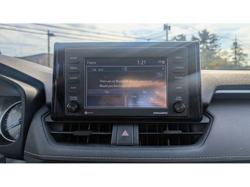 Used 2020 Toyota RAV4 XLE w/ Convenience Package image 23