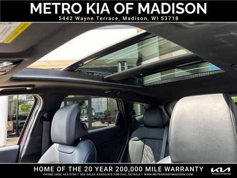 Used 2025 Kia Sportage X-Line Prestige AWD/4WD image 32