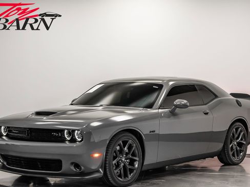 Used 2023 Dodge Challenger R/T w/ Blacktop Package image 1