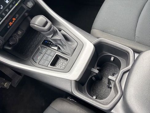 Certified 2023 Toyota RAV4 LE image 32