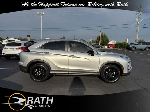 New 2025 Mitsubishi Eclipse Cross LE image 9