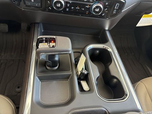 New 2026 GMC Sierra 1500 SLT AWD/4WD image 26