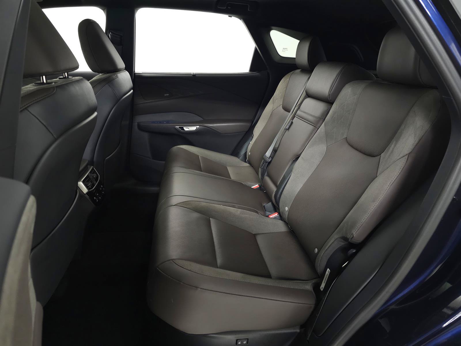 Certified 2025 Lexus RX 350 AWD w/ Convenience Package image 38