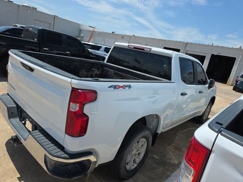 Used 2023 Chevrolet Silverado 1500 W/T w/ Trailering Package AWD/4WD image 6
