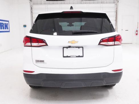 Used 2023 Chevrolet Equinox LS w/ Driver Confidence II Package FWD image 6