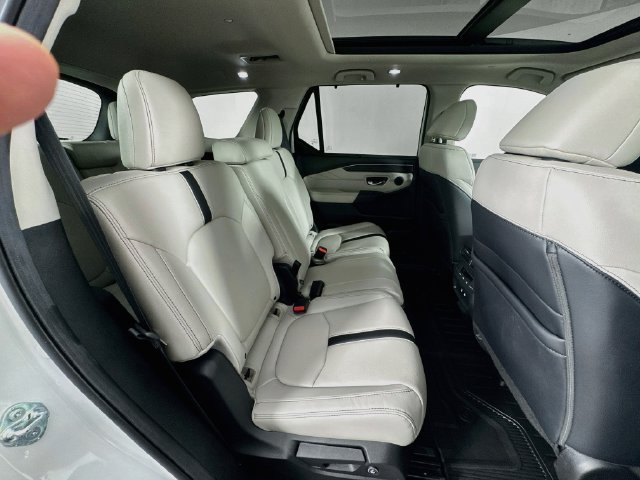 Used 2026 Honda Pilot Touring image 32
