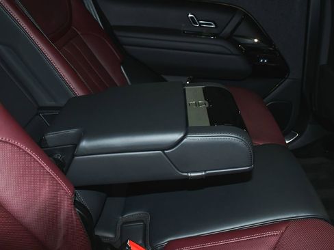 Used 2025 Land Rover Range Rover Sport Autobiography AWD/4WD image 60