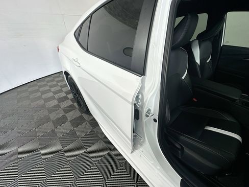 Used 2025 Toyota Camry SE FWD image 28