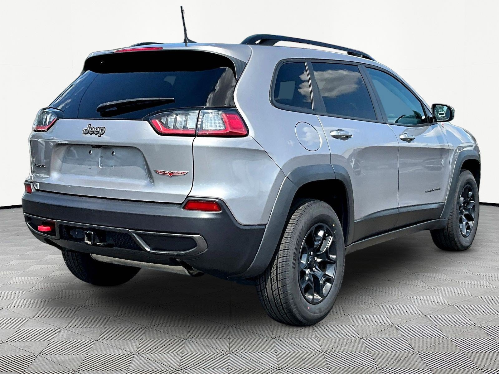 Used 2022 Jeep Cherokee Trailhawk w/ Trailer Tow Group AWD/4WD image 6