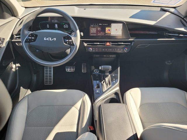 Used 2024 Kia Niro EX Touring FWD image 14