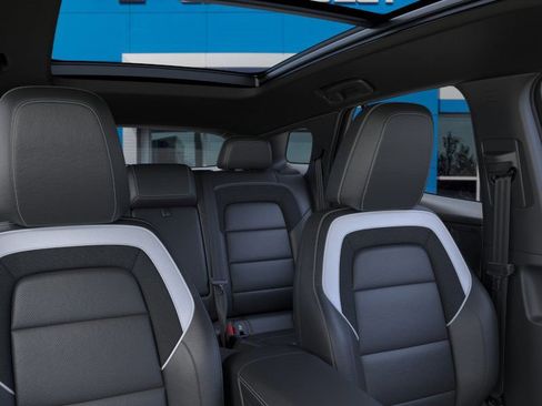 New 2025 Chevrolet Blazer EV LT image 24