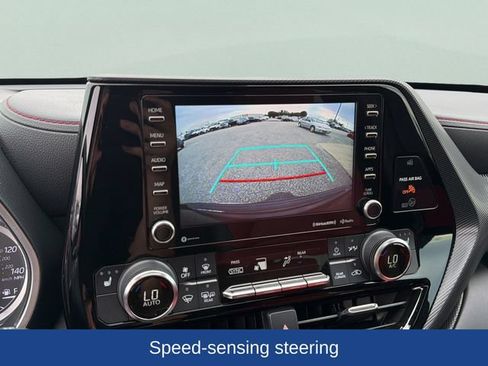 Used 2022 Toyota Highlander XSE AWD/4WD image 12
