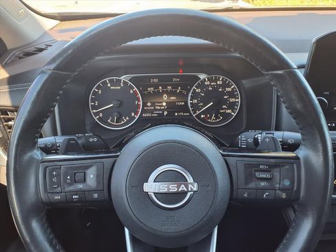 Used 2023 Nissan Rogue SL w/ SL Premium Package image 24