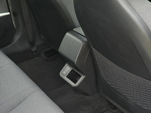 Used 2025 Kia K4 EX FWD image 38