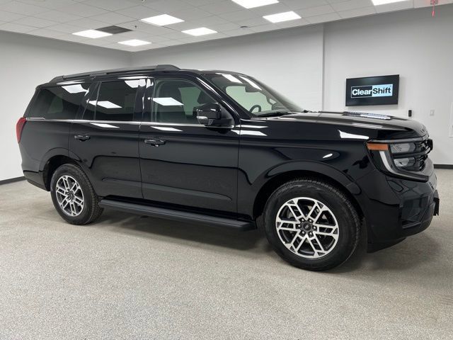 Used 2025 Ford Expedition Active AWD/4WD image 12