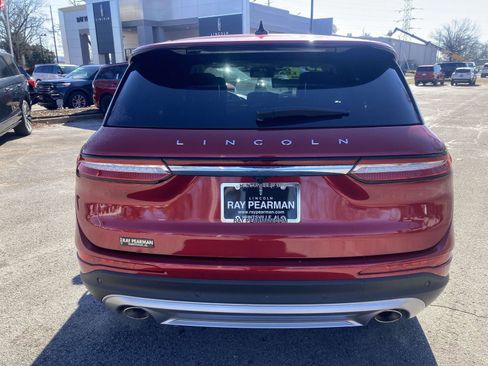 Used 2025 Lincoln Corsair FWD w/ Equipment Group 101A image 6