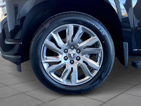 Used 2019 Chevrolet Silverado 1500 High Country w/ High Country Premium Package image 22