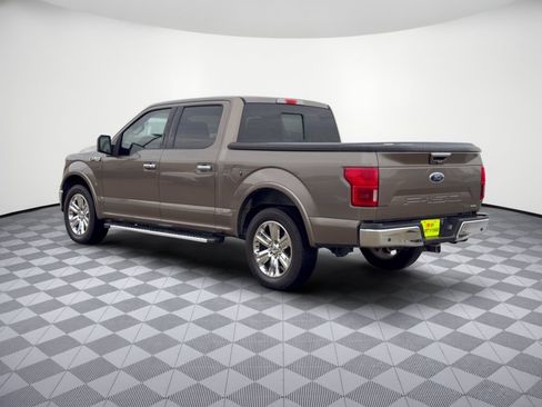 Used 2019 Ford F150 Lariat RWD image 3