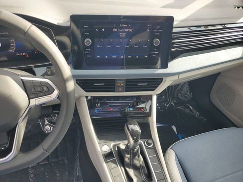 New 2026 Volkswagen Jetta SE FWD image 22