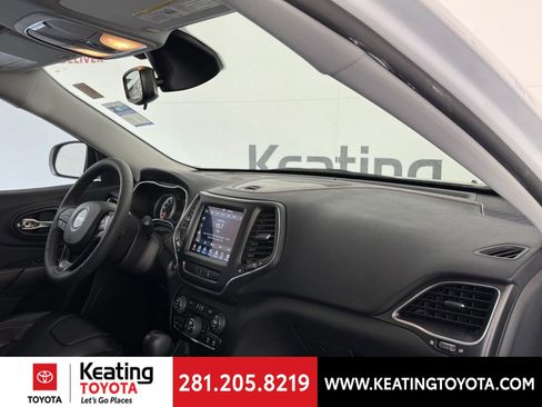 Used 2022 Jeep Cherokee Trailhawk w/ Trailer Tow Group image 21