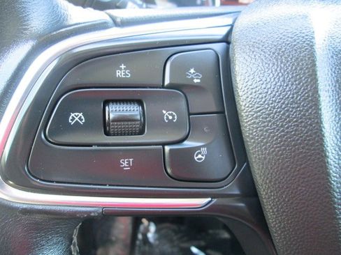 Used 2021 Buick Encore GX Essence w/ Experience Buick Package AWD/4WD image 19