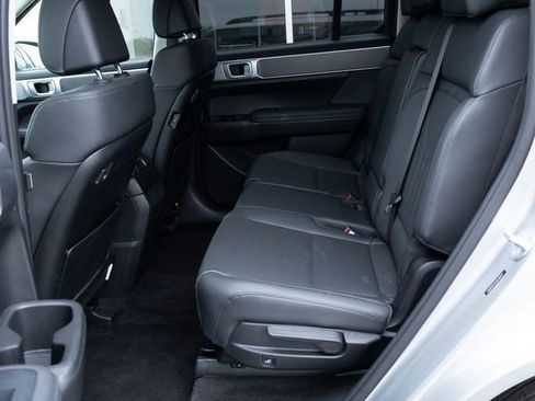 Used 2025 Hyundai Santa Fe SEL AWD/4WD image 19