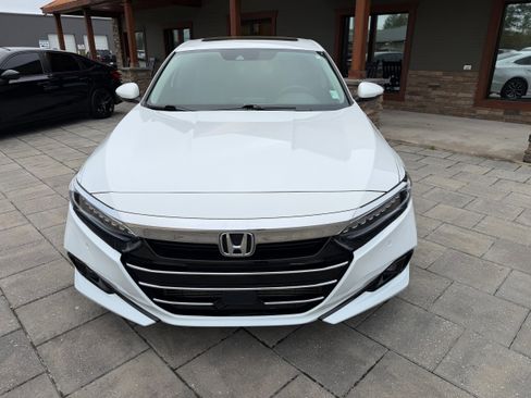 Used 2022 Honda Accord EX-L image 2