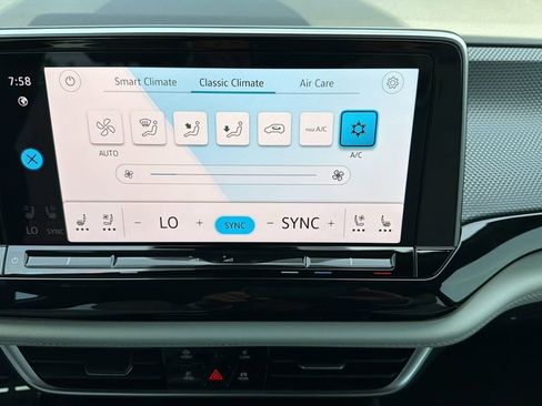 New 2026 Volkswagen Atlas Cross Sport SEL Premium R-Line image 19