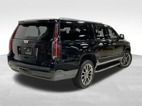 Used 2020 Cadillac Escalade ESV Luxury w/ Escalade Sport Edition AWD/4WD image 5