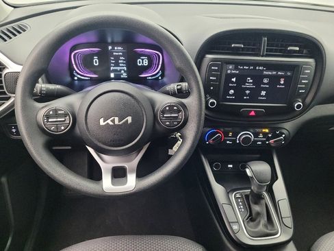 Used 2025 Kia Soul LX image 22