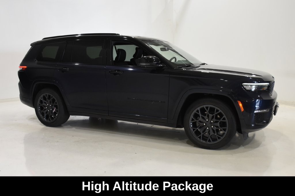 Used 2023 Jeep Grand Cherokee L Summit AWD/4WD image 3
