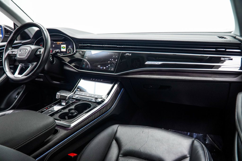 Used 2023 Audi Q8 Premium Plus AWD/4WD image 24