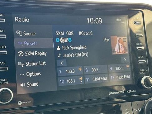 Used 2022 Toyota Highlander XLE image 20