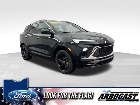 Used 2024 Buick Encore GX Sport Touring w/ Comfort Package image 1