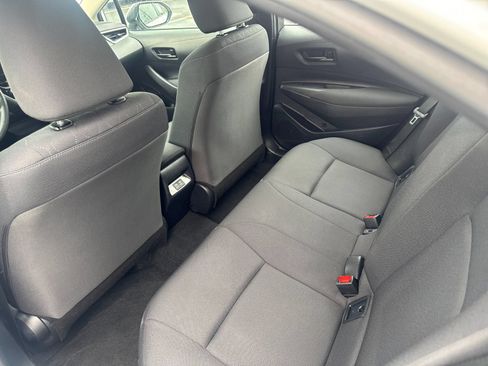 Used 2025 Toyota Corolla LE FWD image 12