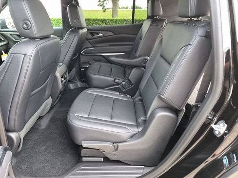 Used 2026 Chevrolet Traverse LT w/ Enhanced Driving Package FWD image 20