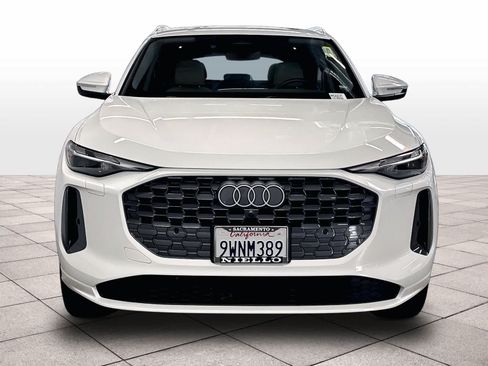 Used 2025 Audi Q5 Premium AWD/4WD image 7