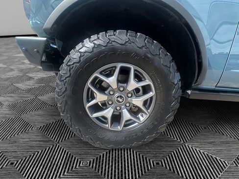 Used 2022 Ford Bronco Badlands image 9