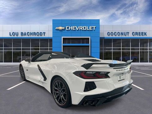 Used 2023 Chevrolet Corvette Stingray Premium Conv w/ Z51 Performance Package RWD image 6