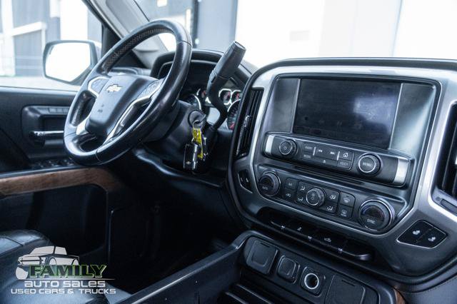 Used 2015 Chevrolet Silverado 2500 LTZ AWD/4WD image 25