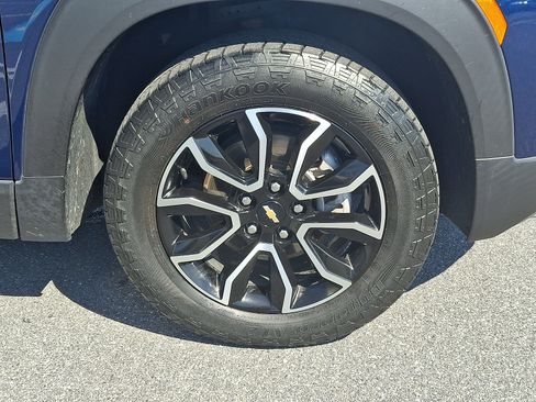 Used 2022 Chevrolet TrailBlazer ACTIV w/ Technology Package AWD/4WD image 8