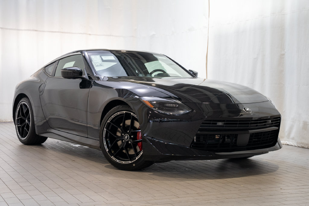 New 2027 Nissan Z Performance RWD image 2
