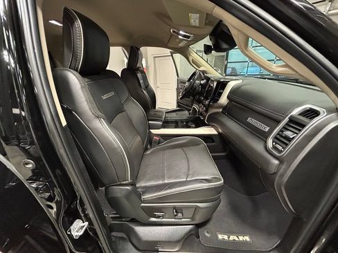 Used 2019 RAM 2500 Laramie AWD/4WD image 38