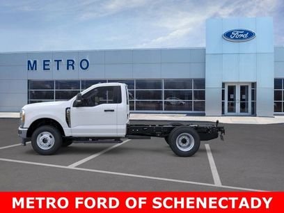 New 2025 Ford F350 XL w/ XL Chrome Package