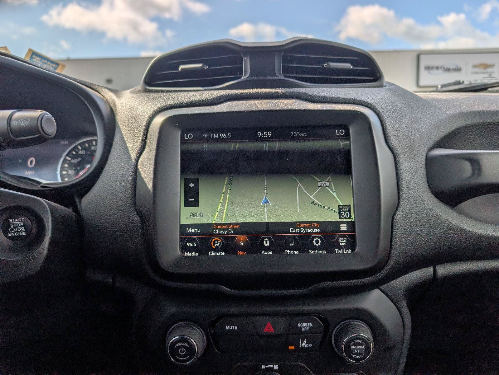 Used 2022 Jeep Renegade Altitude AWD/4WD image 13