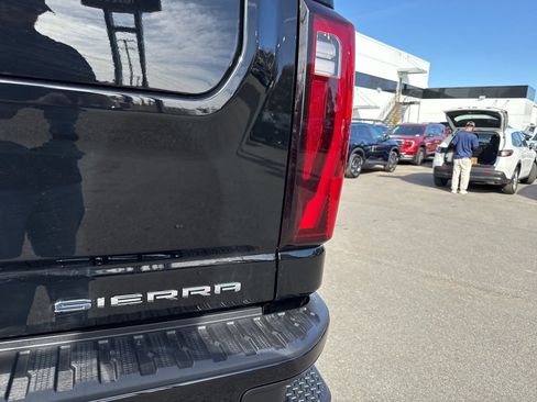 Used 2025 GMC Sierra 2500 Denali image 34