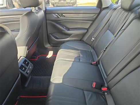 Used 2022 Honda Accord EX-L image 10